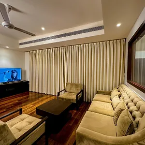 https://brand-new-water-front-luxury-cinnamon-suits-apartment.negombohotels.net