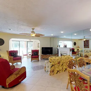 https://gulf-highlands-149-grand-island.panamacity-beachhotels.com