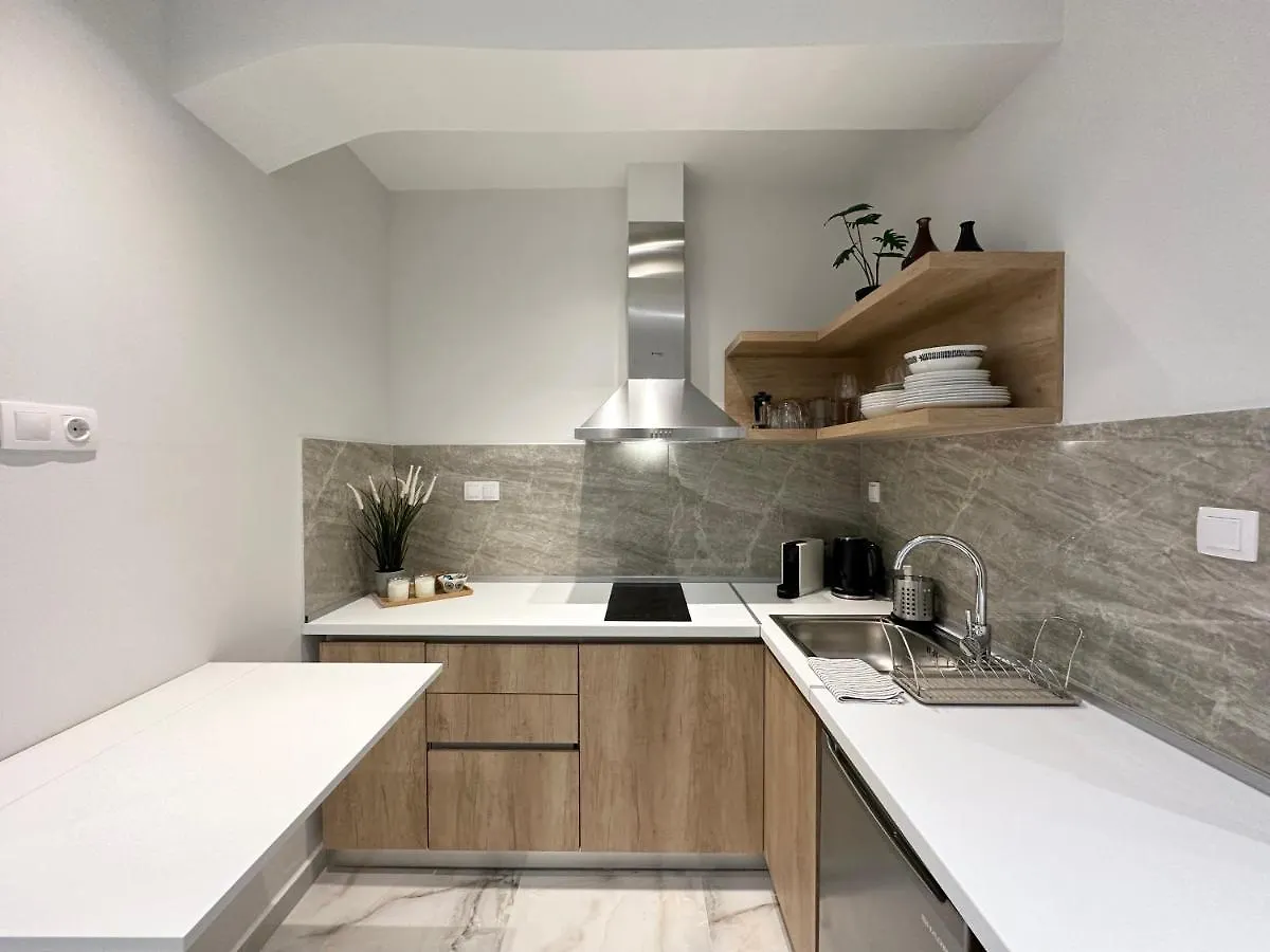 Kono Studios & Suites Thessaloniki Apartment